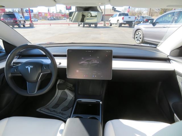 Used 2023 Tesla Model 3 Standard Range image 16