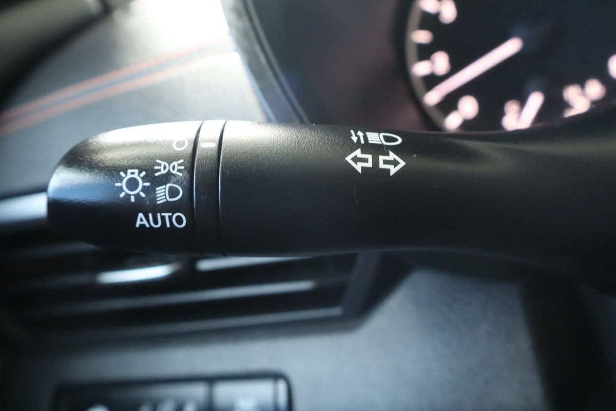 Used 2020 Nissan Altima 2.5 SR w/ Premium Package FWD image 32