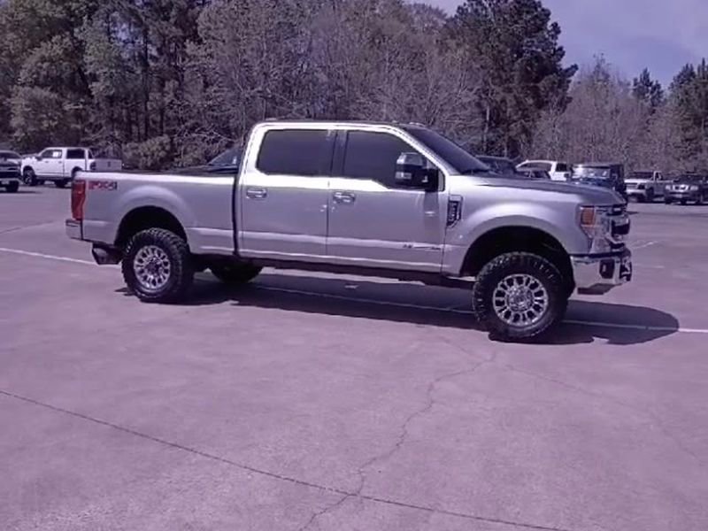 Used 2020 Ford F250 XLT w/ XLT Premium Package image 2