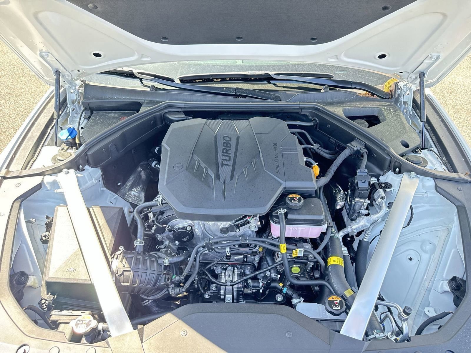 New 2025 Genesis G70 2.5T w/ Sport Prestige Package image 32