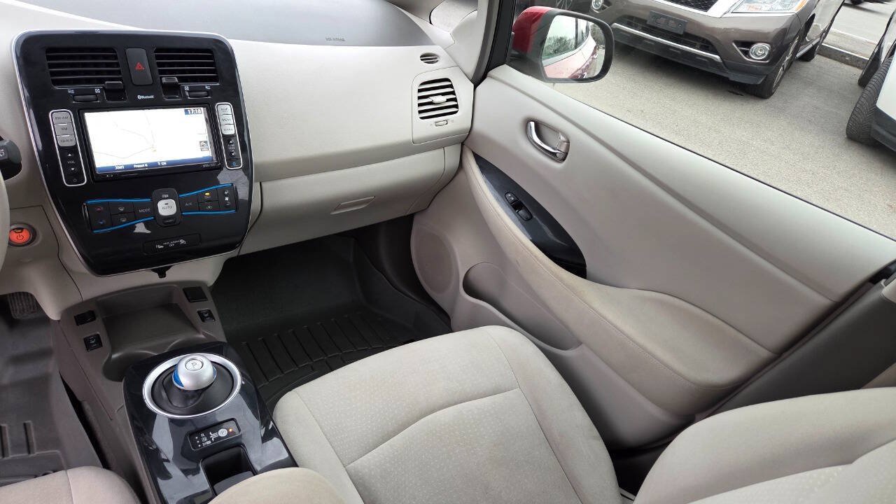 Used 2012 Nissan Leaf SV FWD image 28