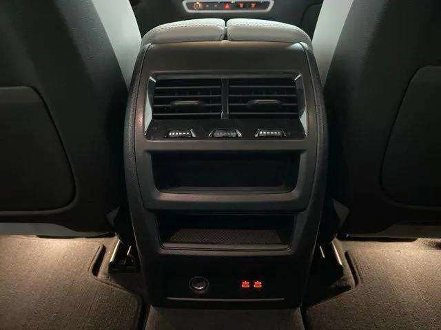 Used 2026 BMW X5 xDrive40i AWD/4WD image 38