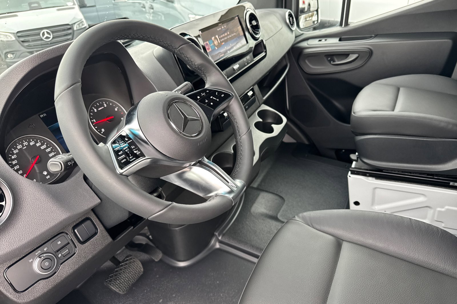 New 2026 Mercedes-Benz Sprinter 2500 image 10