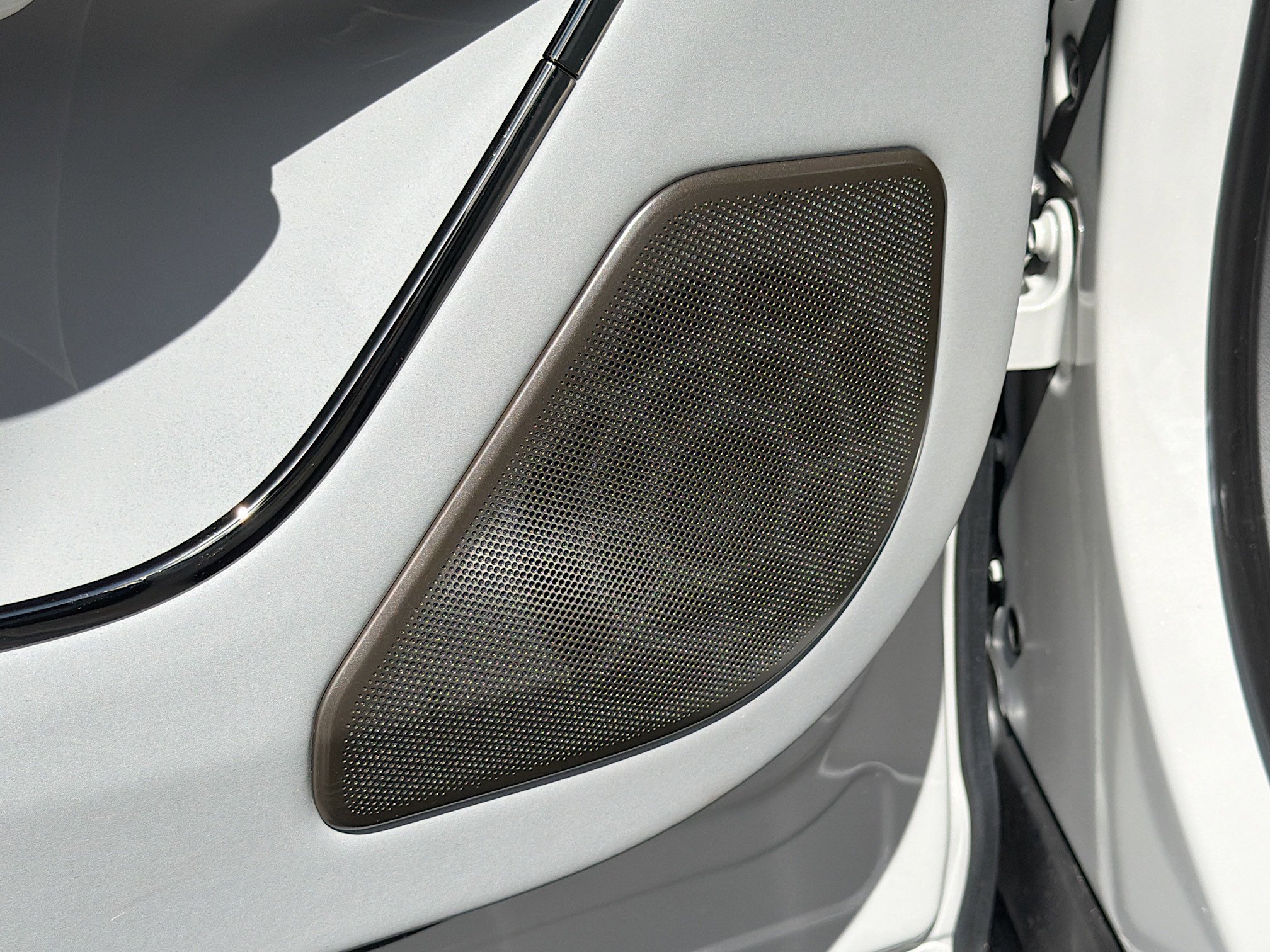 New 2026 Land Rover Range Rover SV image 25