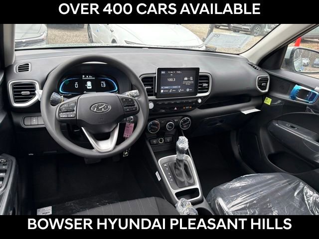 New 2026 Hyundai Venue SE image 7