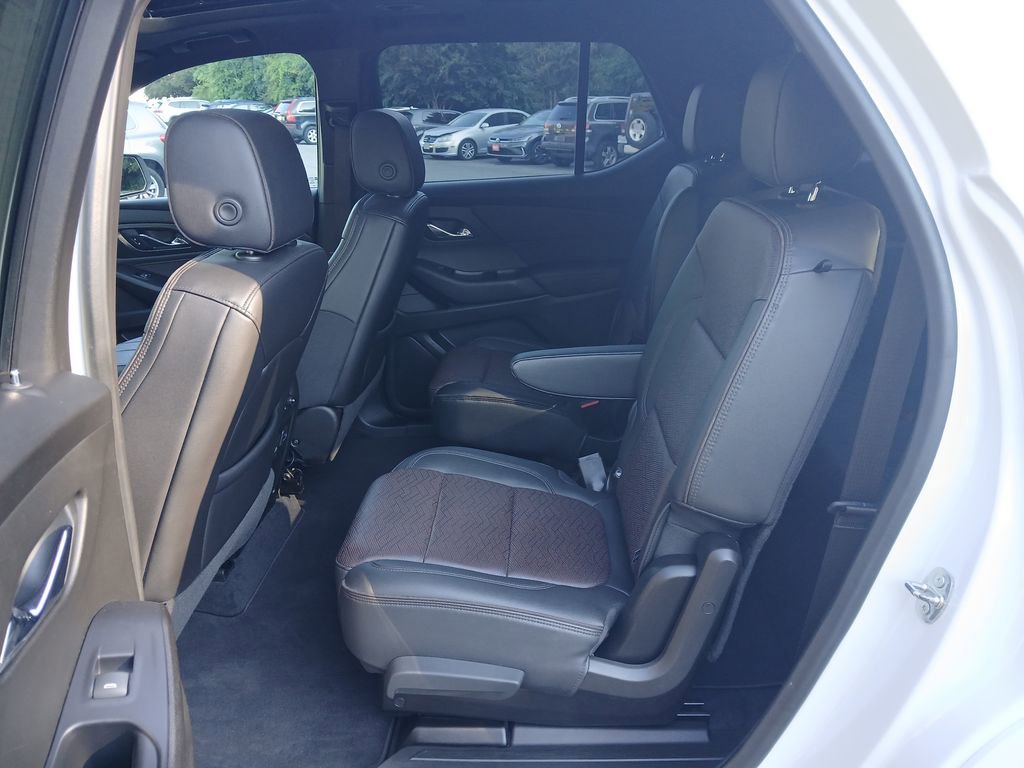 Used 2022 Chevrolet Traverse High Country image 25