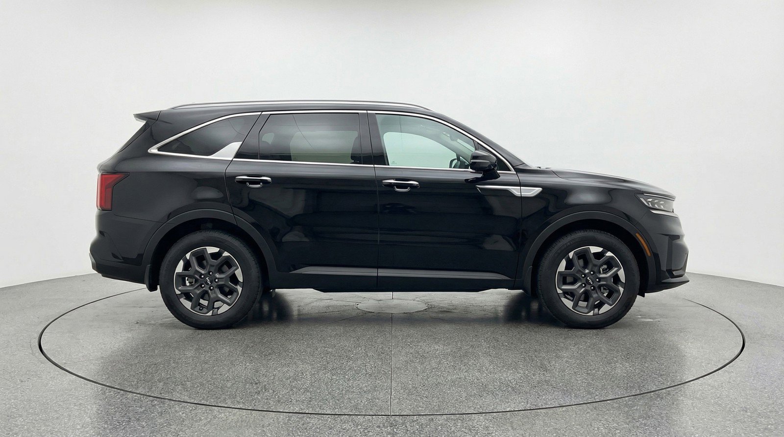 Used 2024 Kia Sorento S FWD image 11
