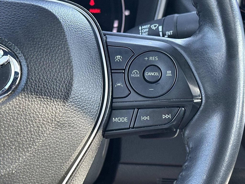 Used 2024 Toyota Corolla XSE FWD image 32