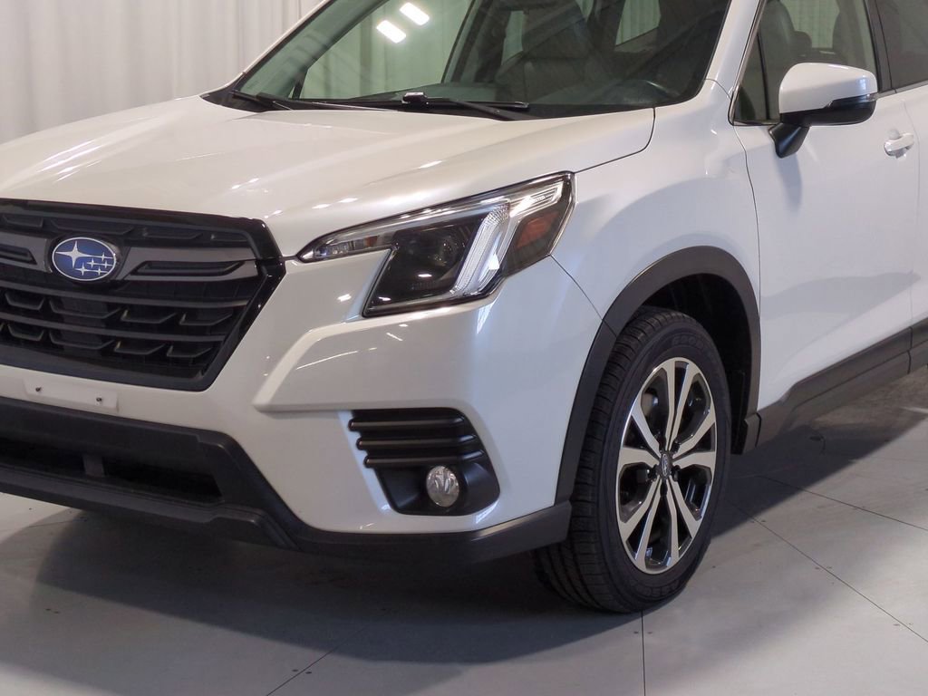 Used 2022 Subaru Forester Limited image 14