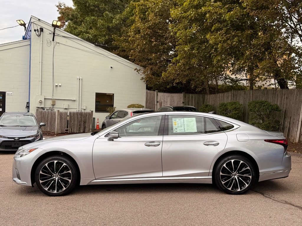 Used 2022 Lexus LS 500 AWD w/ Luxury Package image 3