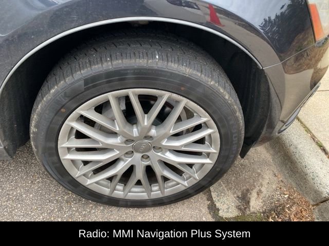 Used 2017 Audi Q5 2.0T Premium Plus w/ Technology Package image 6