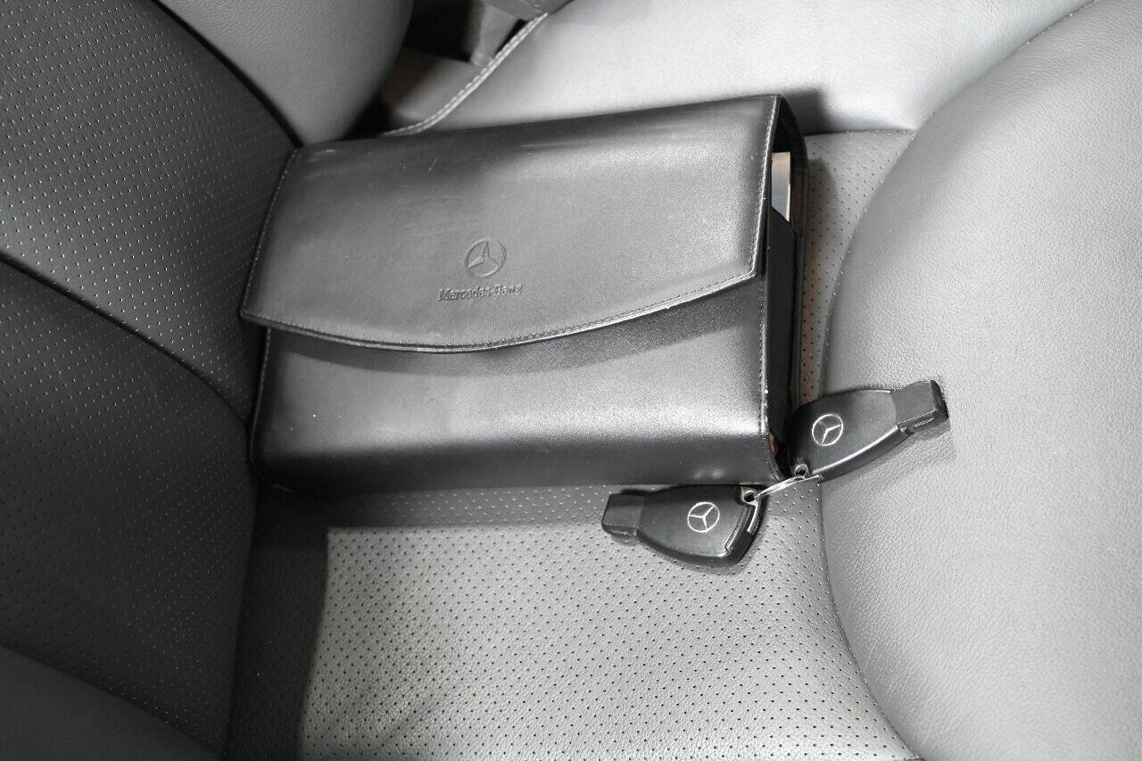 Used 2004 Mercedes-Benz SL 500 image 19