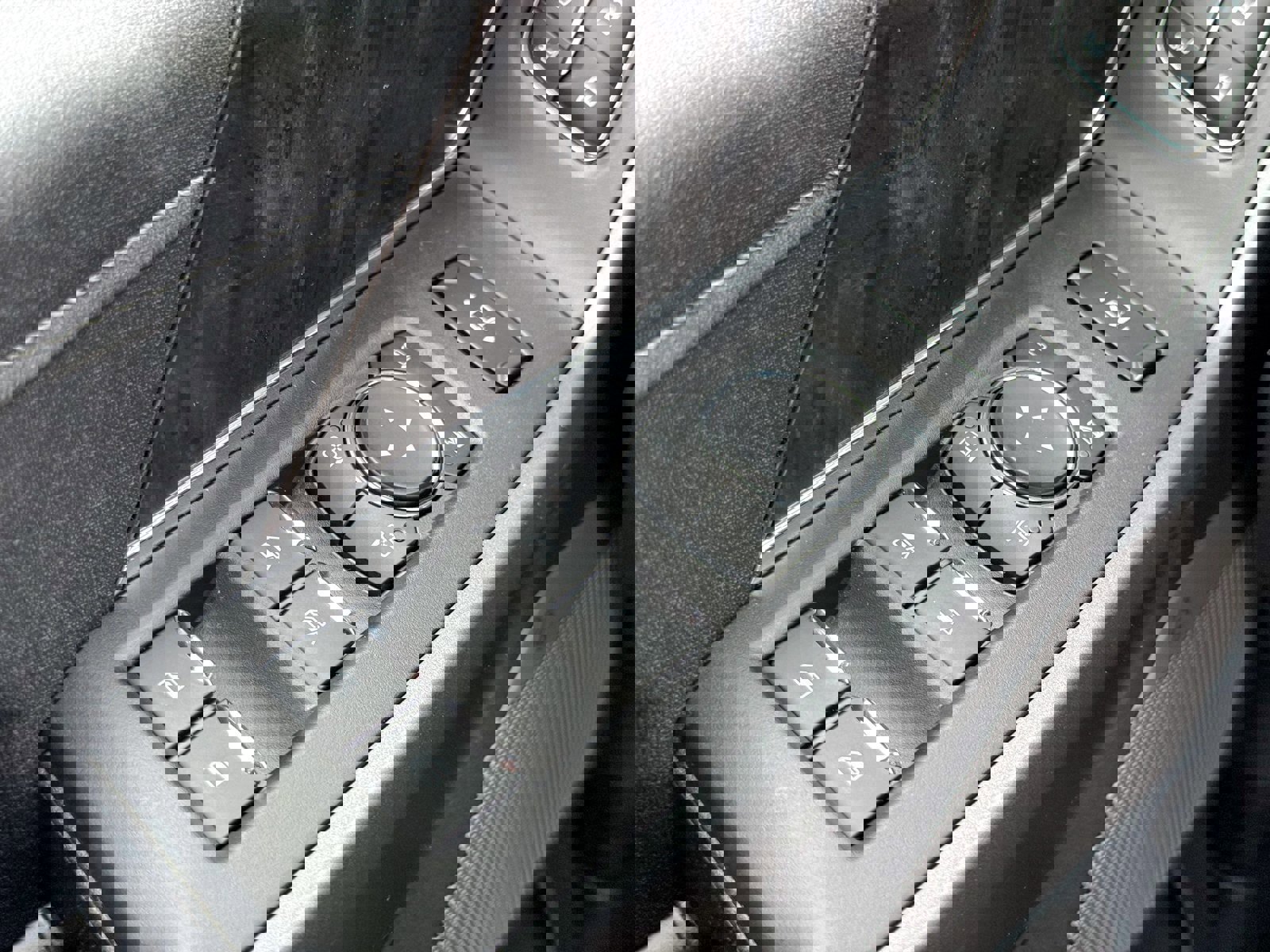 New 2026 Ford F350 Lariat w/ Black Appearance Package image 53