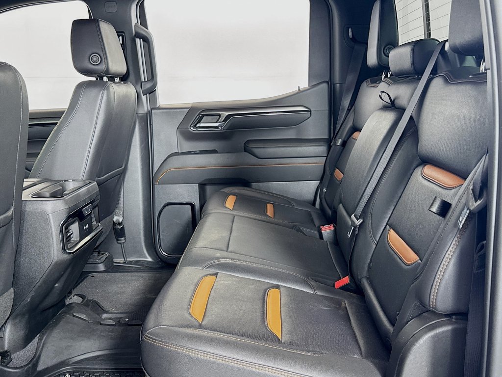 Used 2023 GMC Sierra 1500 AT4 AWD/4WD image 15