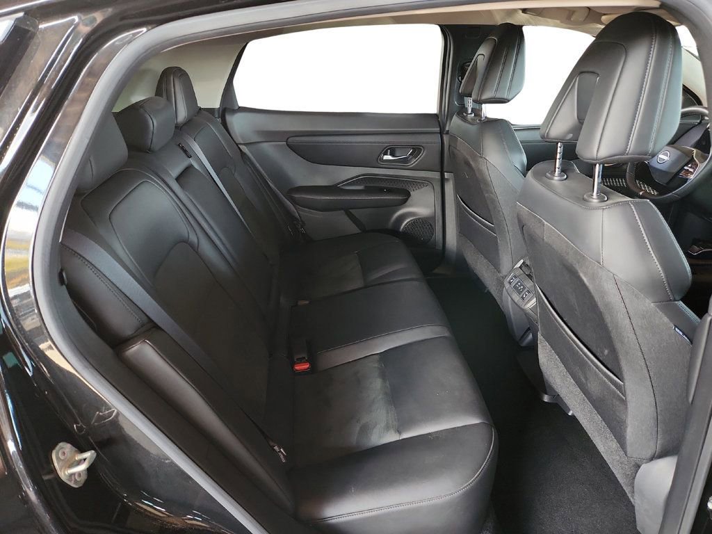 Used 2023 Nissan Ariya FWD image 24