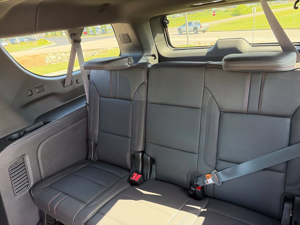 Used 2024 Chevrolet Suburban RST w/ Luxury Package AWD/4WD image 46
