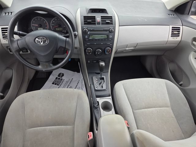 Used 2013 Toyota Corolla L FWD image 9
