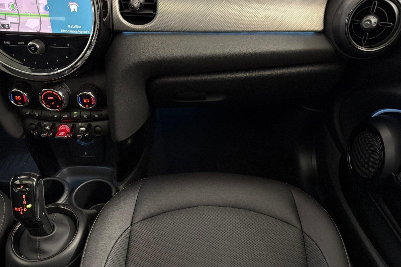 Used 2024 MINI Cooper 2-Door Hardtop FWD image 29