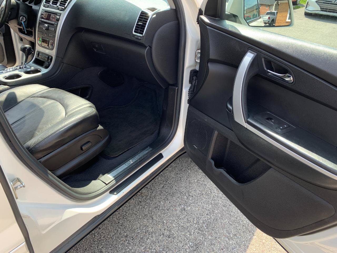 Used 2011 GMC Acadia SLT AWD/4WD image 30