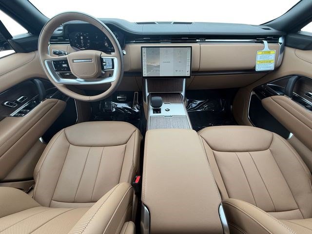 New 2026 Land Rover Range Rover Long Wheelbase SE AWD/4WD image 12