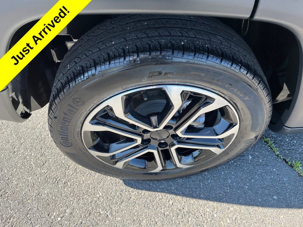 Used 2023 Jeep Compass Limited AWD/4WD image 9