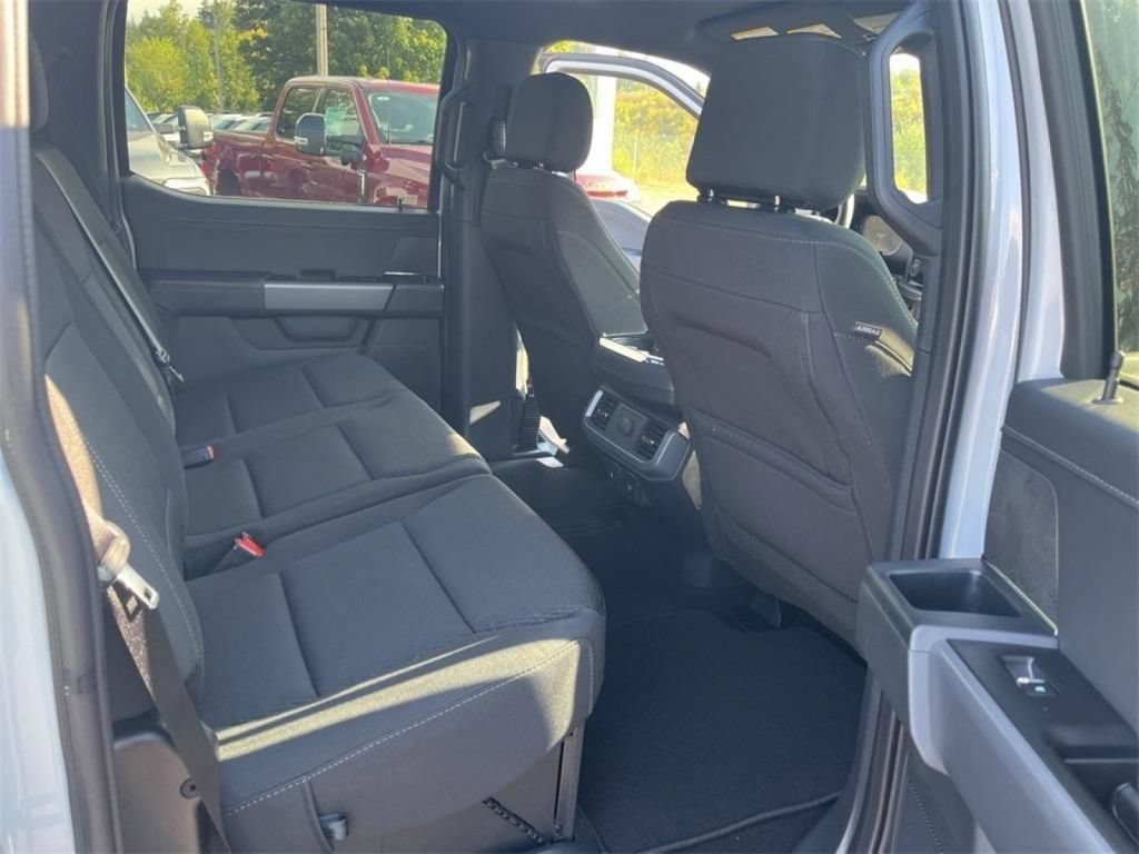 New 2025 Ford F150 XLT w/ Equipment Group 302A MID AWD/4WD image 27