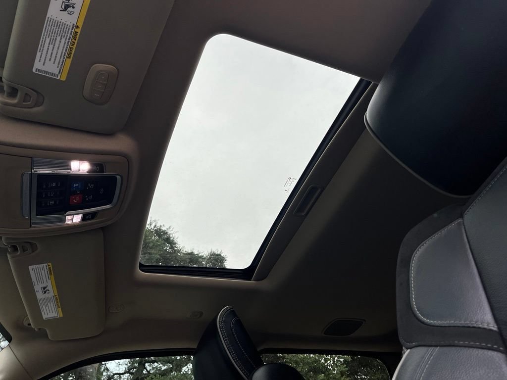Used 2019 RAM 3500 Laramie RWD image 25
