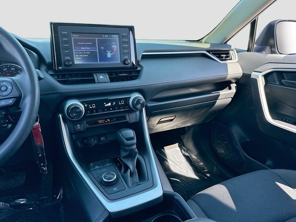 Used 2019 Toyota RAV4 LE w/ Carpet Mat Package AWD/4WD image 21