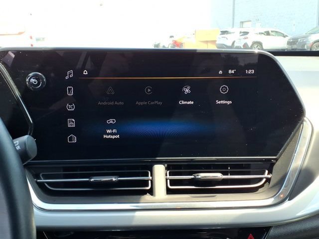 Used 2025 Chevrolet Trax LT w/ Driver Confidence Package FWD image 11