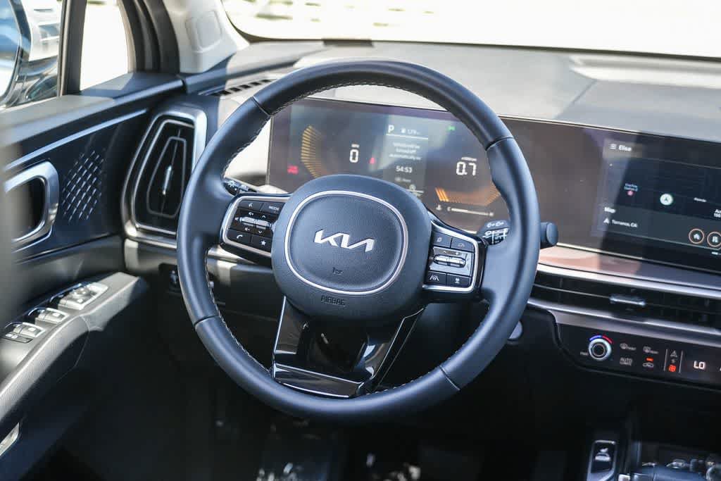 Used 2025 Kia Sorento EX w/ Panoramic Sunroof Package FWD image 15