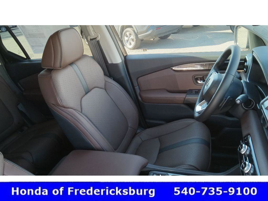 Certified 2025 Honda Pilot Elite image 24