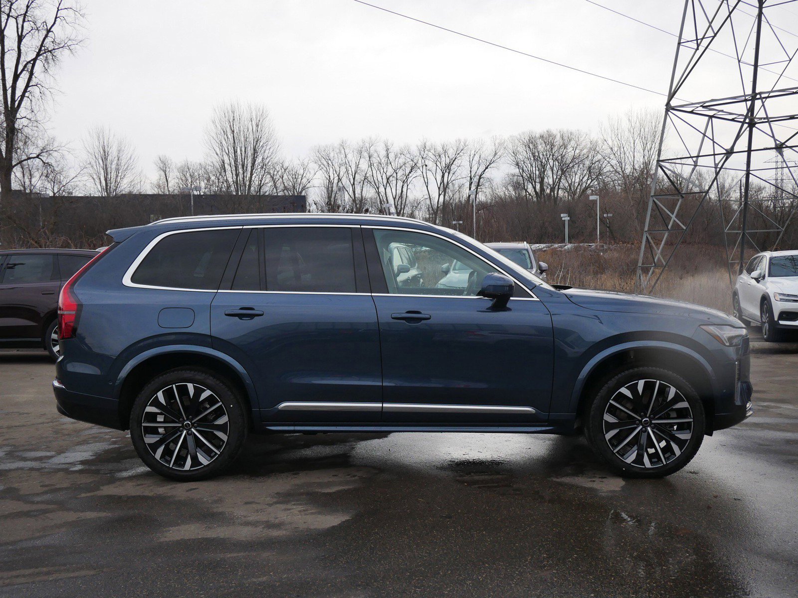 New 2026 Volvo XC90 T8 Ultra w/ Protection Package Premier image 2