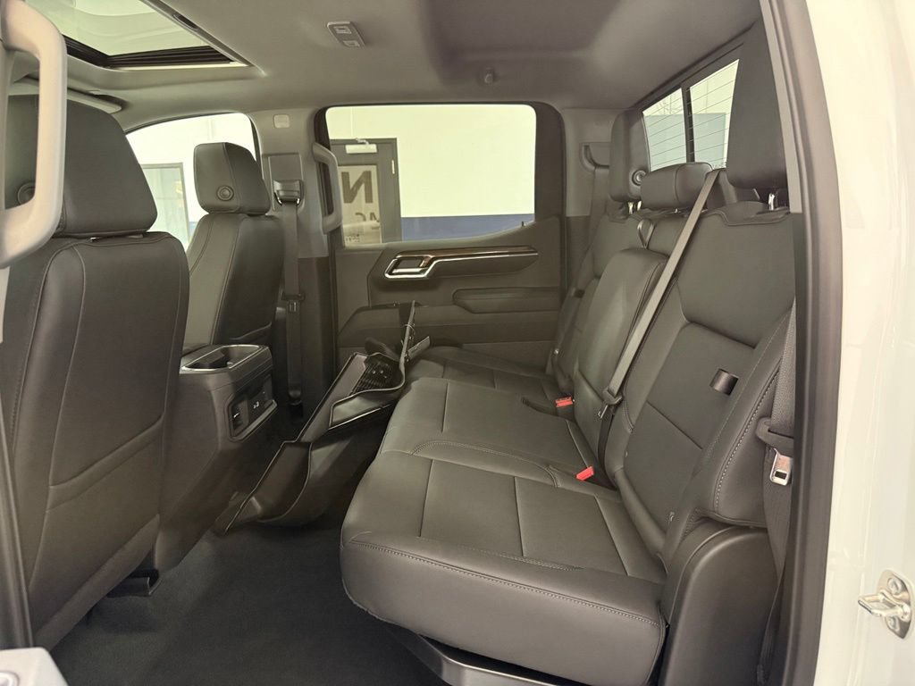 New 2026 Chevrolet Silverado 1500 RST w/ Z71 Off-Road Package AWD/4WD image 9