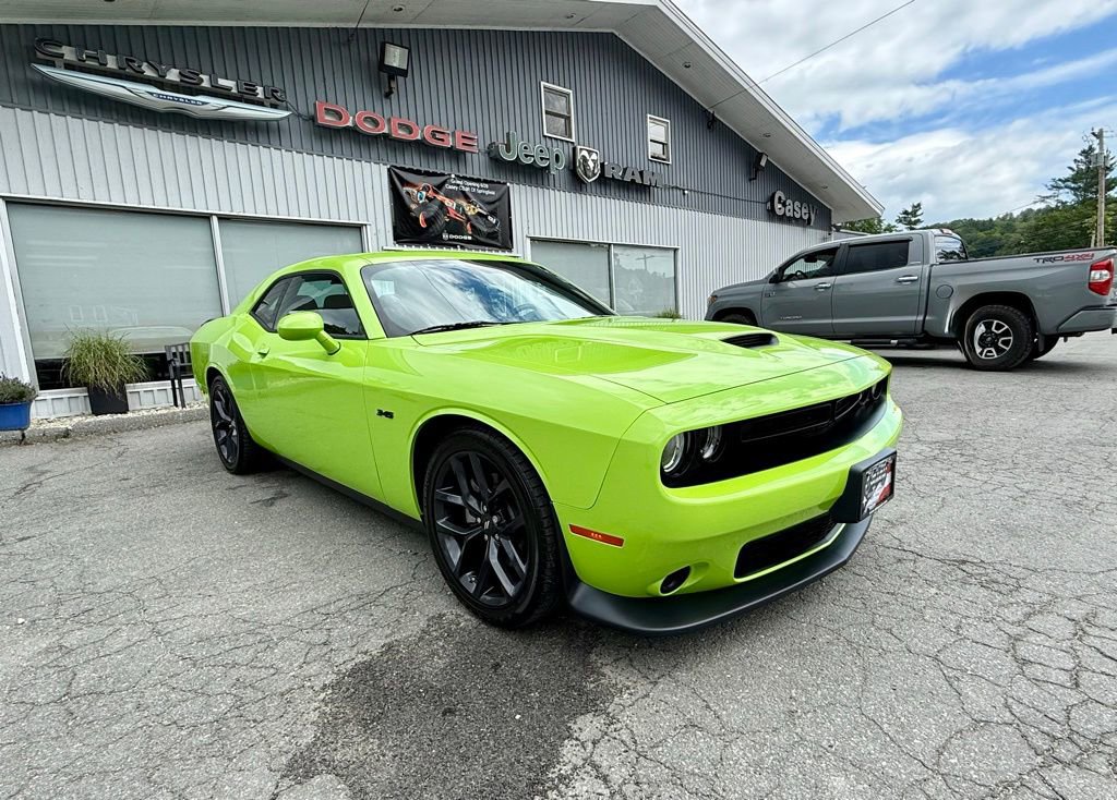 Used 2023 Dodge Challenger R/T w/ Blacktop Package image 14