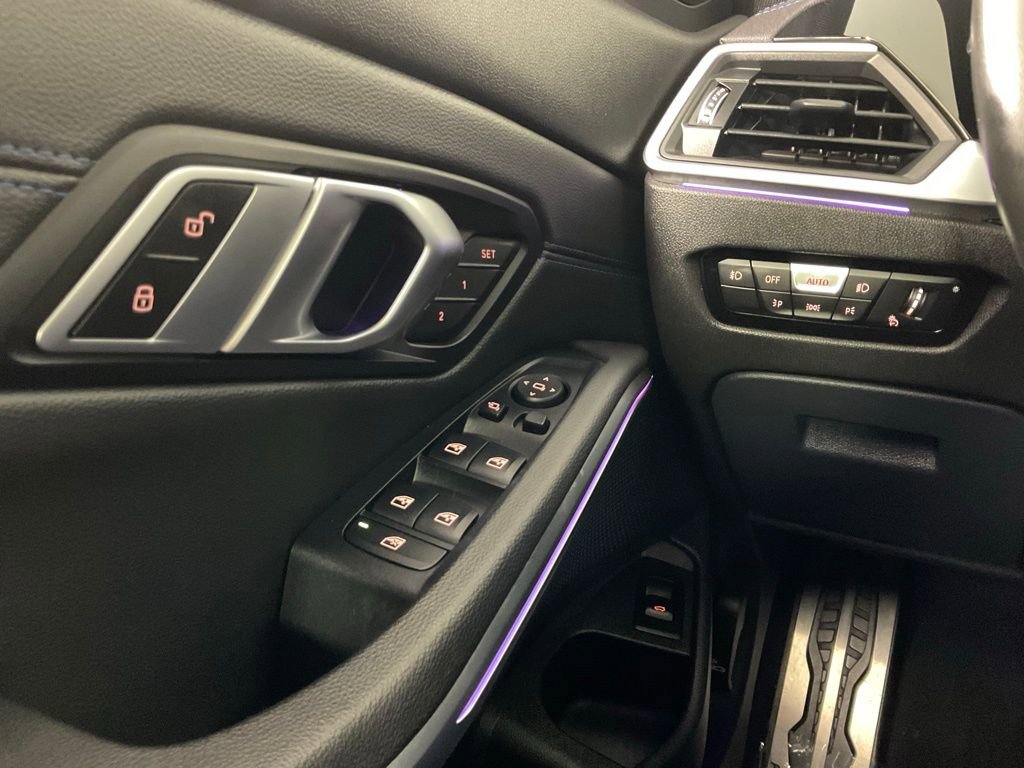 Used 2020 BMW 330i Sedan w/ M Sport Package image 20
