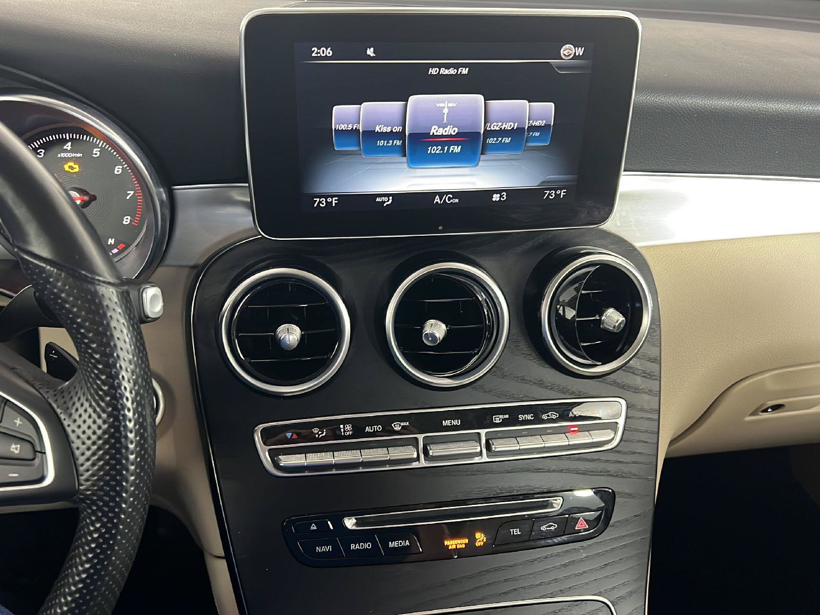 Used 2019 Mercedes-Benz GLC 300 4MATIC image 8