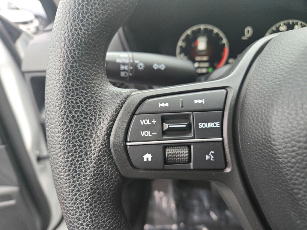 Used 2023 Honda CR-V EX image 24