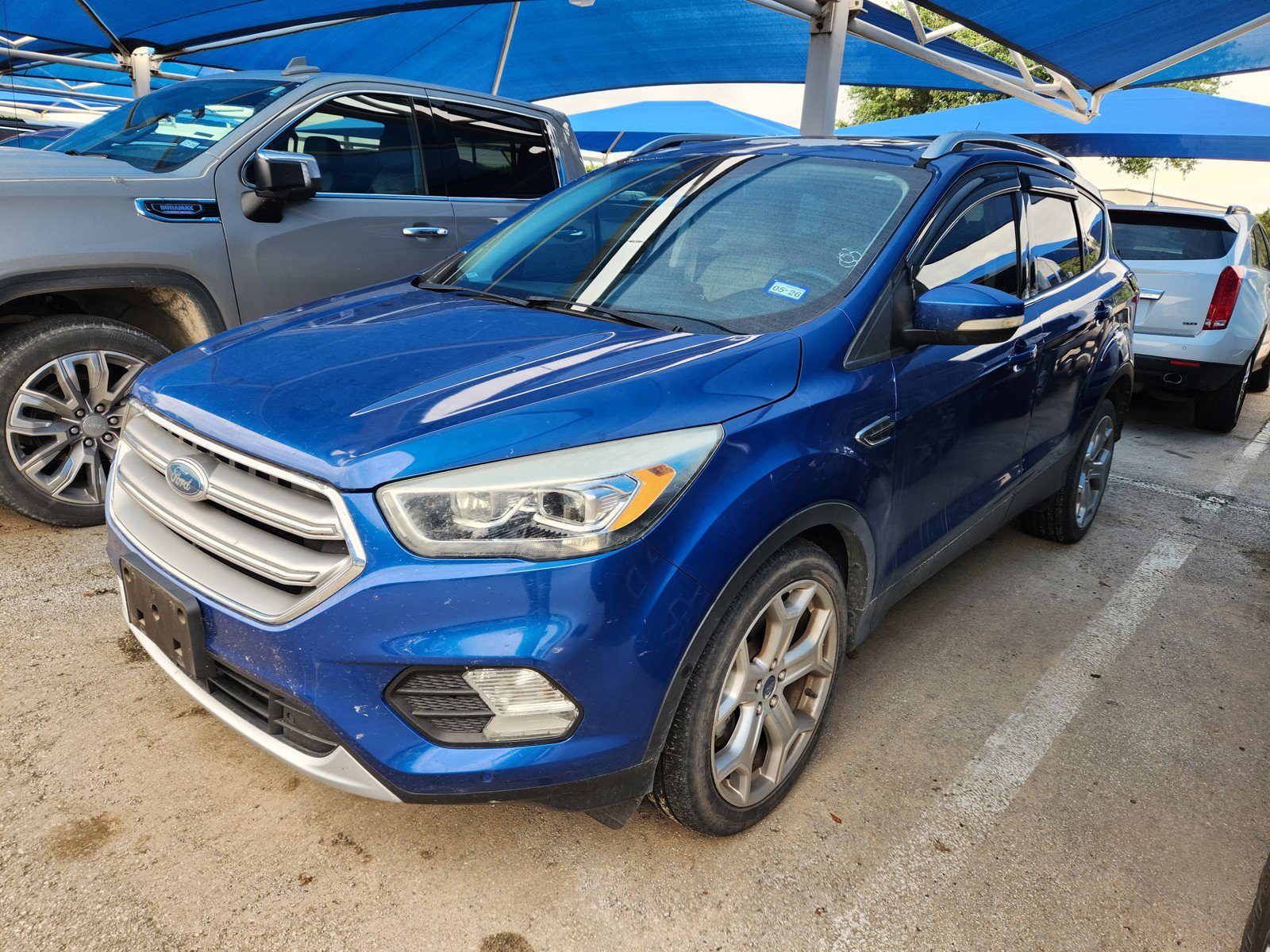 Used 2017 Ford Escape Titanium w/ Equipment Group 301A FWD image 2