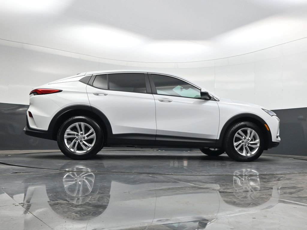 Used 2025 Buick Envista Preferred image 31