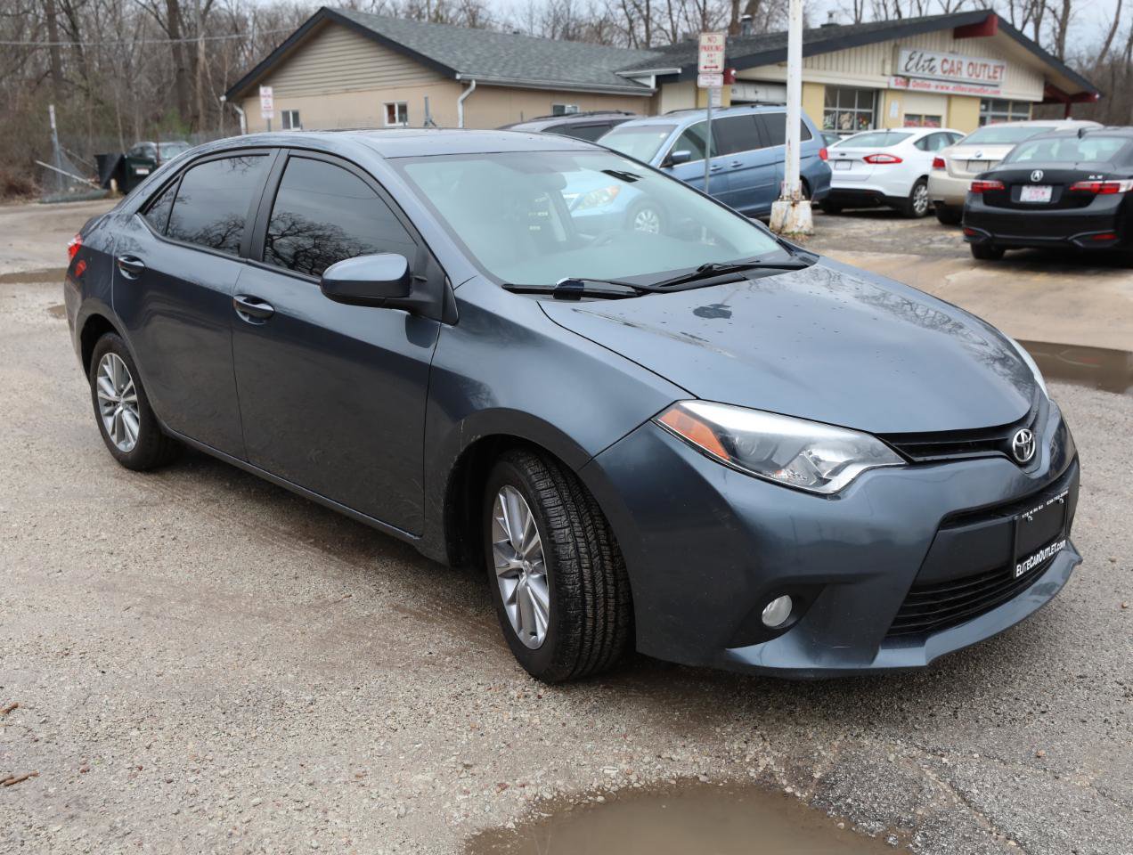 Used 2014 Toyota Corolla LE Premium w/ Driver Convenience Package image 4