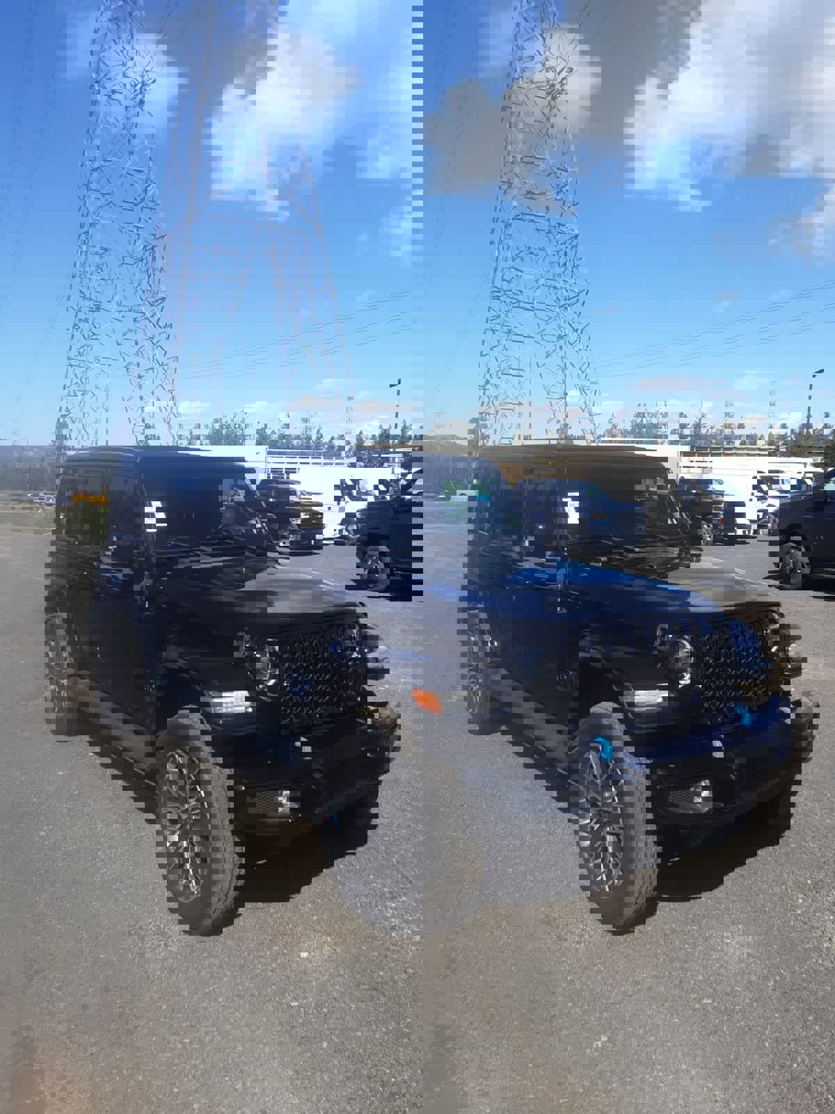 Used 2022 Jeep Wrangler Unlimited Sahara image 3