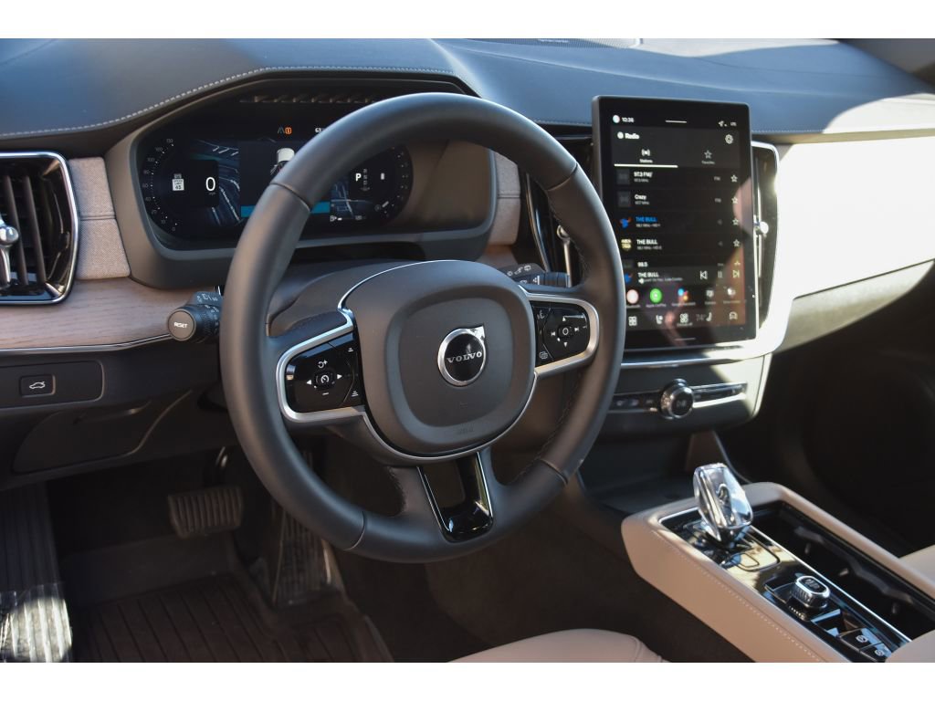 Certified 2026 Volvo XC90 B5 Plus image 12