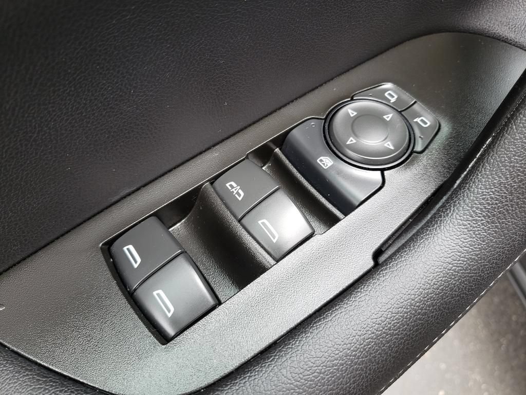 Used 2022 Chevrolet Blazer LT FWD image 21