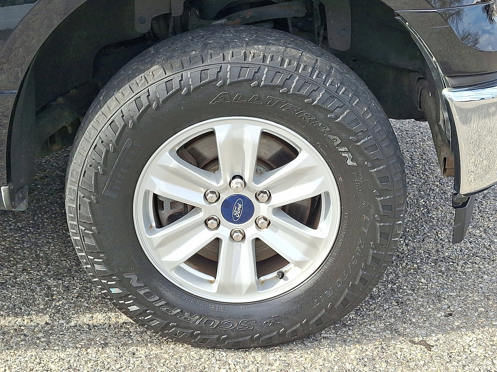 Used 2017 Ford F150 XLT image 8