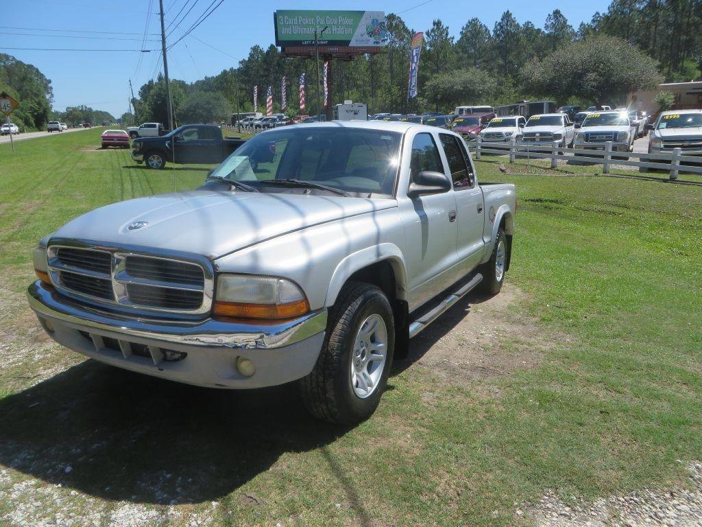 Used 2004 Dodge Dakota SLT w/ Chrome Appearance Group RWD image 2