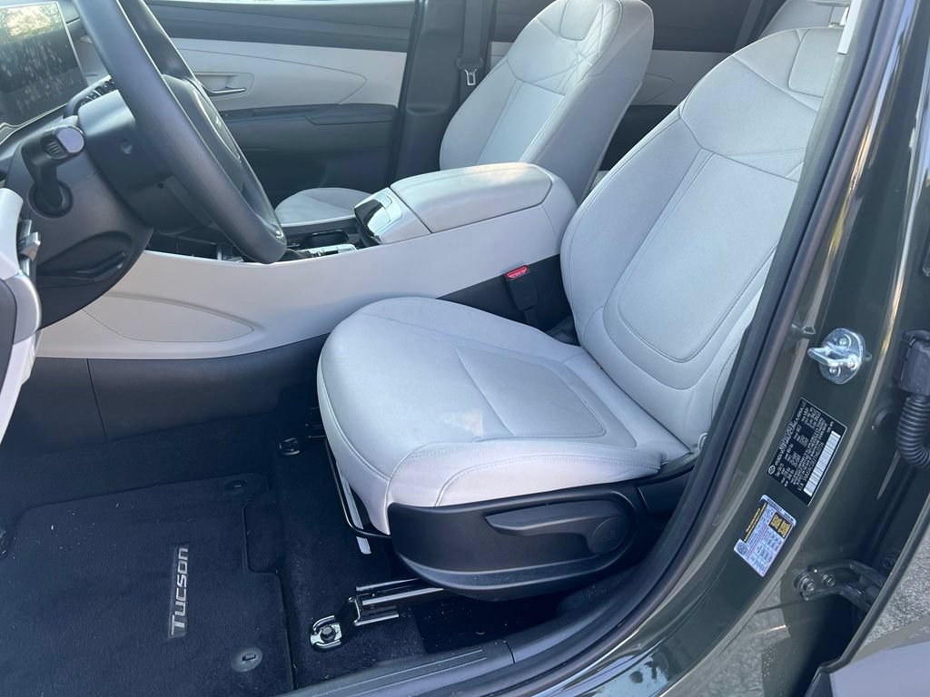 Used 2026 Hyundai Tucson SE AWD/4WD image 18