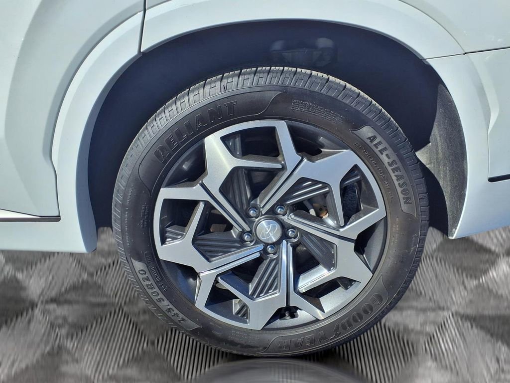 Used 2022 Hyundai Palisade Calligraphy image 17