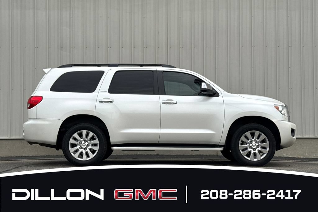 Used 2015 Toyota Sequoia Platinum AWD/4WD image 3