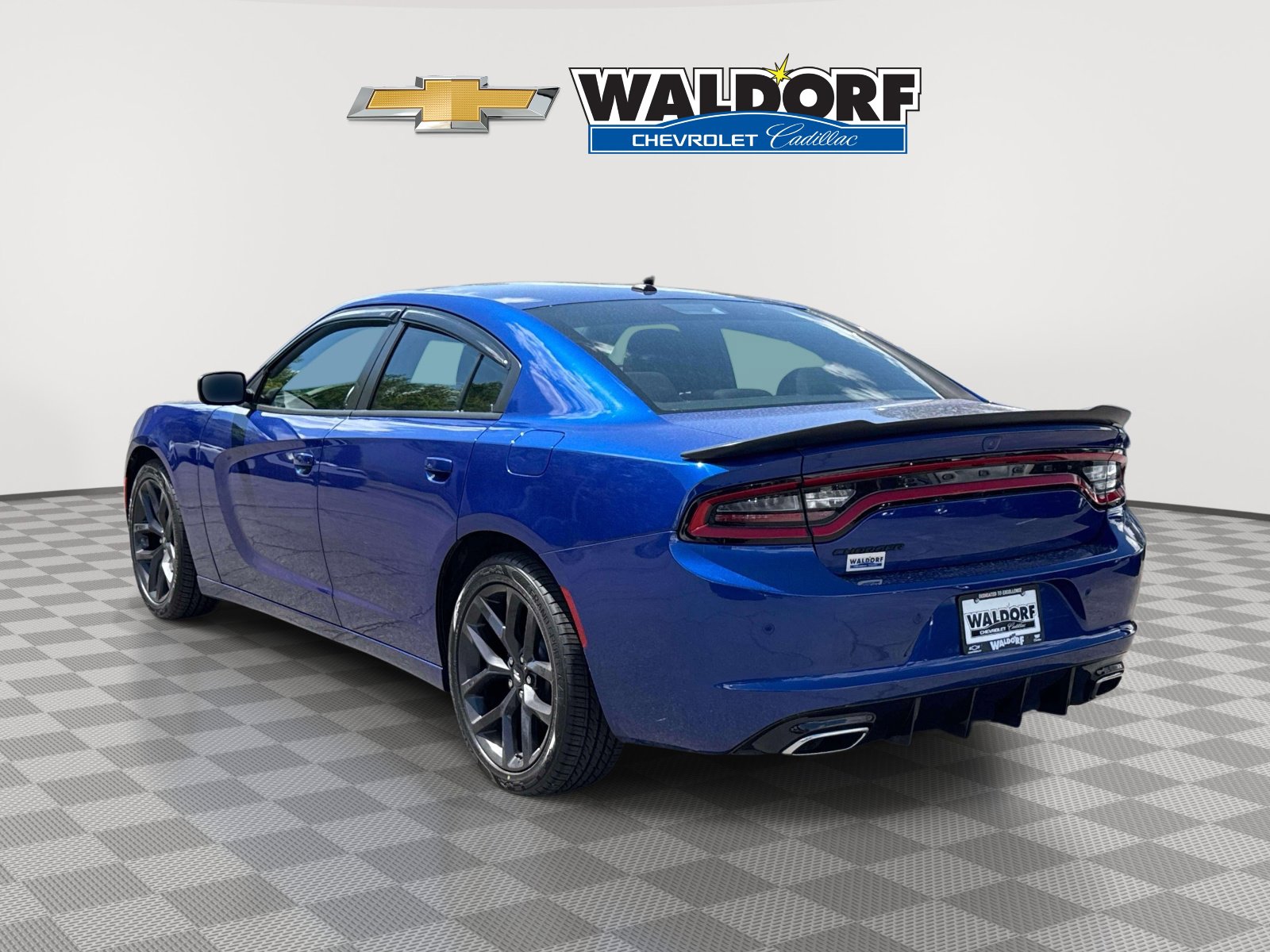 Used 2021 Dodge Charger SXT w/ Blacktop Package image 4