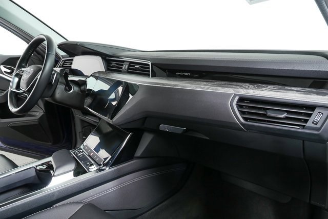 Used 2021 Audi e-tron Premium w/ Convenience Plus Package image 25